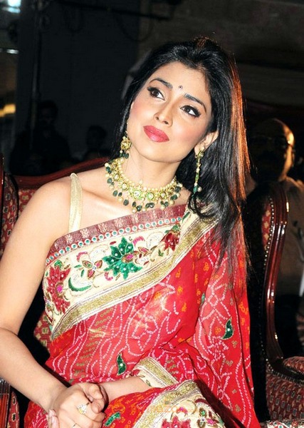 Shriya Launch Wedding Vows Magazine 