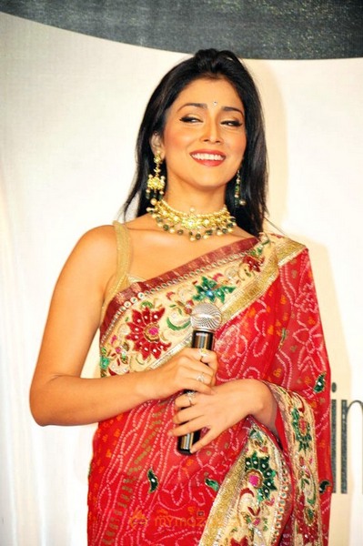 Shriya Launch Wedding Vows Magazine 