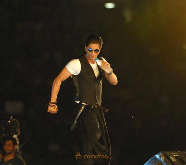 Shriya & SRK Performing At IPL Opening Ceremony