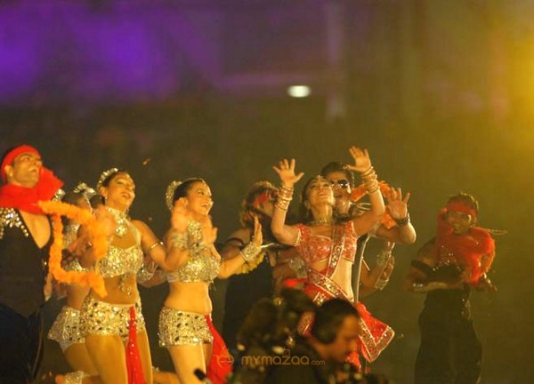 Shriya & SRK Performing At IPL Opening Ceremony