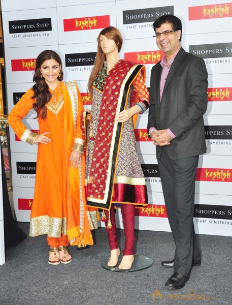 Soha Launch Shoppers Stop's Salwaar Kameez & Kurti Fest 