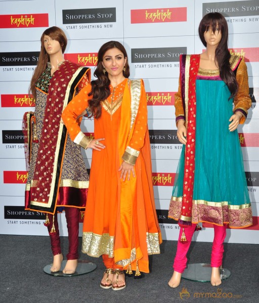 Soha Launch Shoppers Stop's Salwaar Kameez & Kurti Fest 