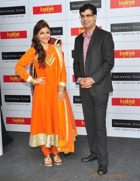 Soha Launch Shoppers Stop's Salwaar Kameez & Kurti Fest 