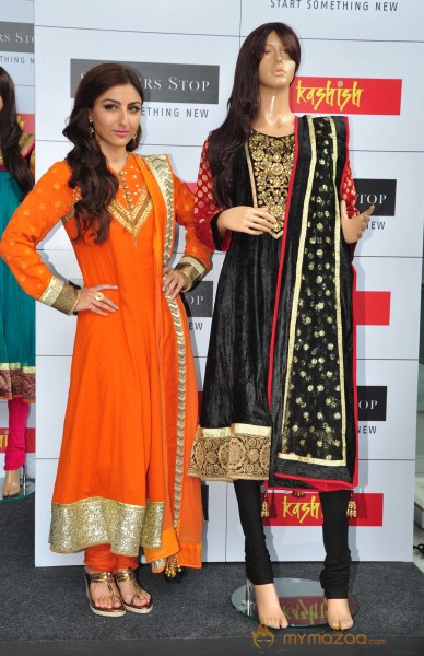 Soha Launch Shoppers Stop's Salwaar Kameez & Kurti Fest 