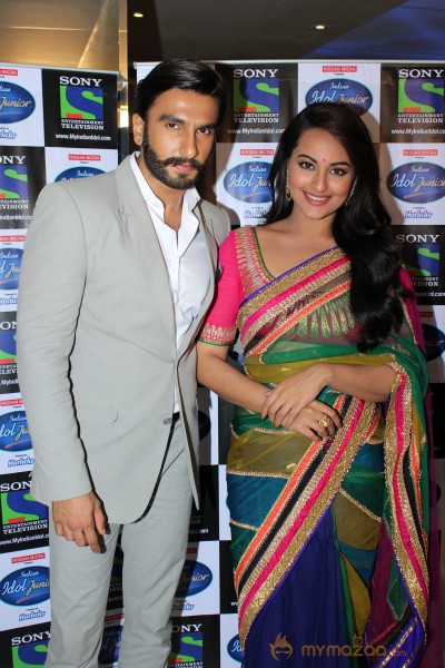 Sonakshi & Ranveer At Indian Idol Junior 