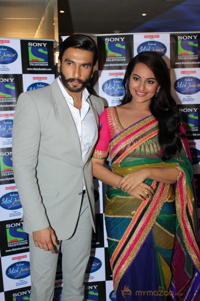 Sonakshi & Ranveer At Indian Idol Junior 