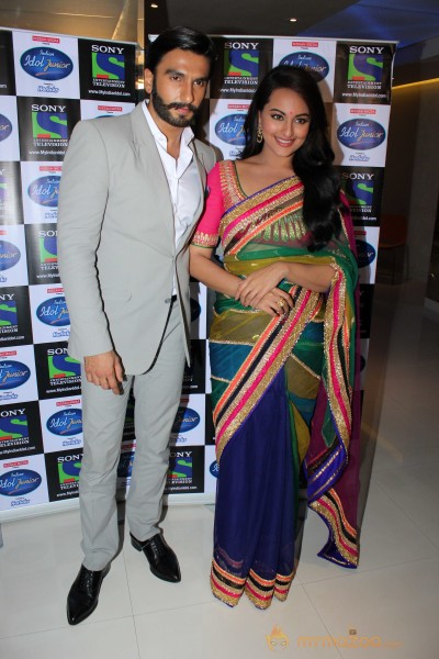 Sonakshi & Ranveer At Indian Idol Junior 