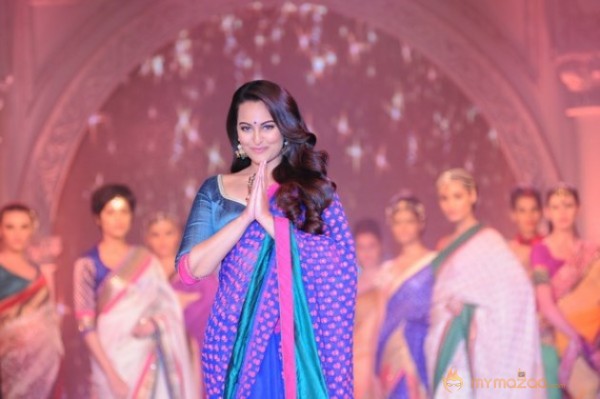 Sonakshi Sinha Latest Rampwalk Photos