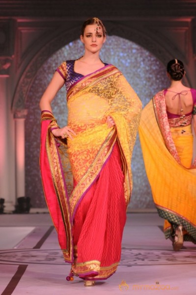 Sonakshi Sinha Latest Rampwalk Photos