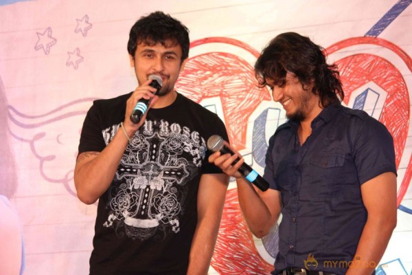 Sonu Nigam Launches Pyar Tera Song from Luv U Soniyo 