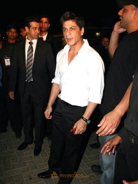 SRK and Brian Lara at IPL red carpet last night-Gallery