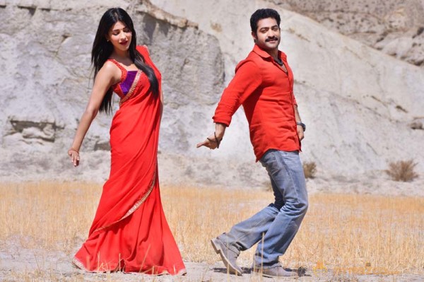 Sruthi Hasan In Ramayya Vastavayya Photos