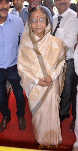 Stars at Dadasaheb Phalke award event 