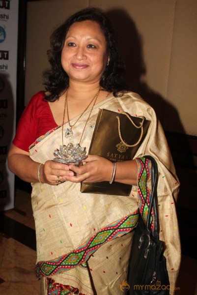 Stars At wift felicitate national award winner women 