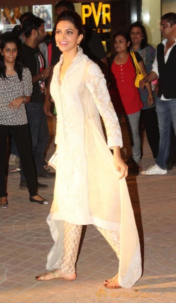 Stars At Yeh Jawaani Hai Deewani Special Screening At PVR  