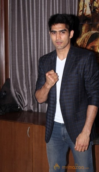 Success Party of Sarbjit Hindi Movie