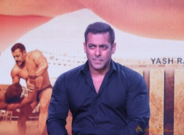 Sultan Hindi Movie Trailer Launch Photos