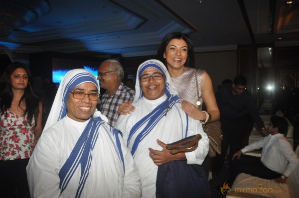 Sushmita Sen At Mother Teresa Memorial Awards