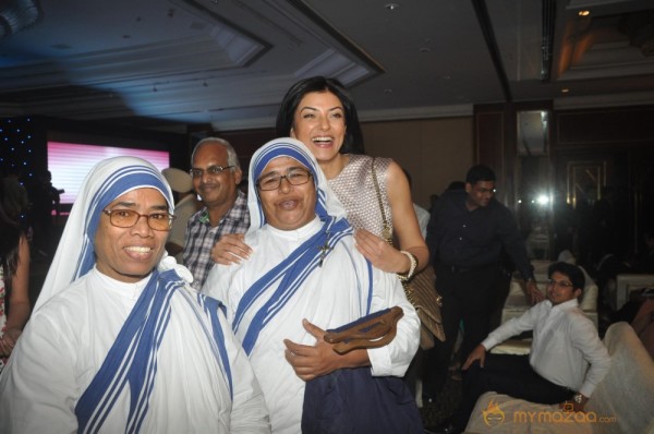 Sushmita Sen At Mother Teresa Memorial Awards