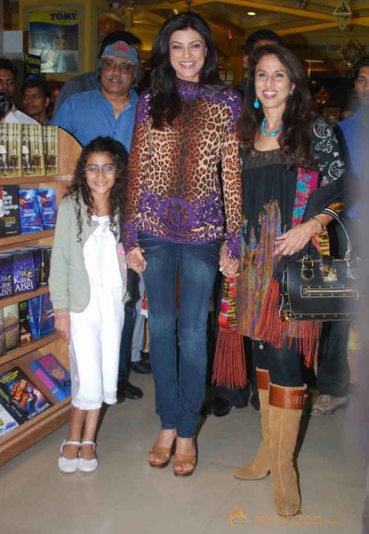 Sushmita Sen at Shobha De's book S' Secret launch 