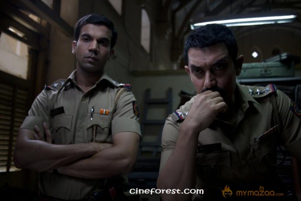TALAASH MOVIE STILLS