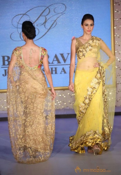 The Hindu Bridal Mantra 2014 Fashion week photos