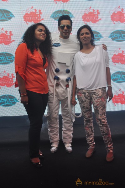 Varun Dhawan Launches Dark Roller Coaster Photos 