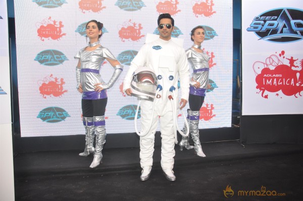 Varun Dhawan Launches Dark Roller Coaster Photos 
