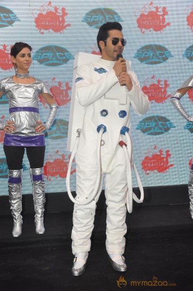 Varun Dhawan Launches Dark Roller Coaster Photos 