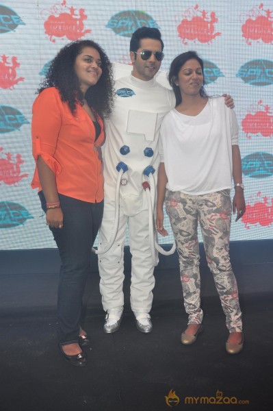 Varun Dhawan Launches Dark Roller Coaster Photos 