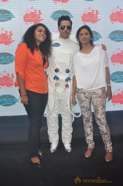 Varun Dhawan Launches Dark Roller Coaster Photos 