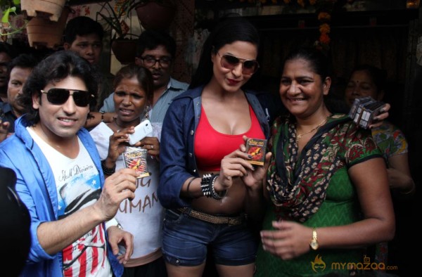 Veena Malik Promoting Their Movie Zindagi 50-50 