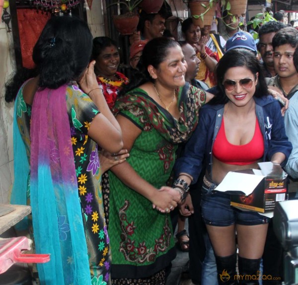 Veena Malik Promoting Their Movie Zindagi 50-50 