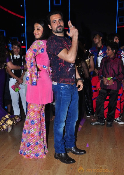Vidya Balan & Emraan At India's Dancing Superstar 