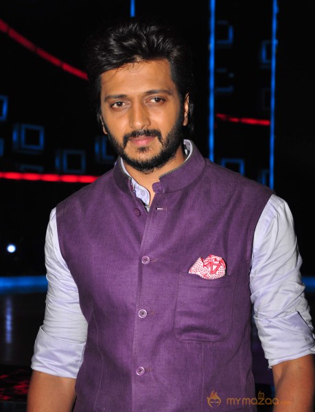 Vidya Balan & Emraan At India's Dancing Superstar 