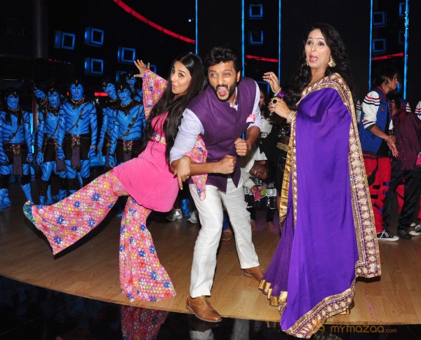 Vidya Balan & Emraan At India's Dancing Superstar 