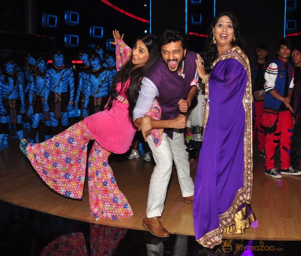 Vidya Balan & Emraan At India's Dancing Superstar 