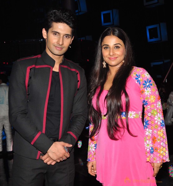 Vidya Balan & Emraan At India's Dancing Superstar 