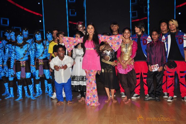 Vidya Balan & Emraan At India's Dancing Superstar 