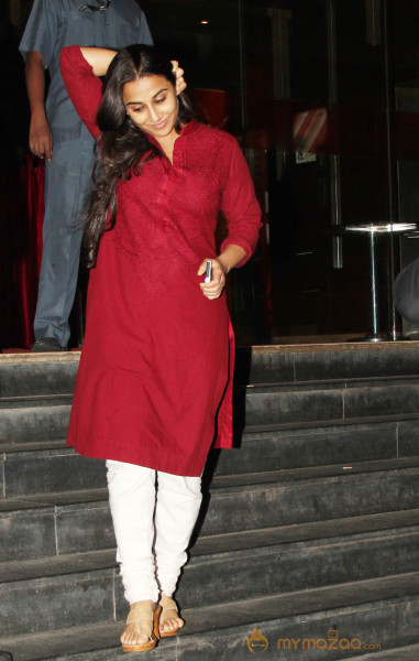 Vidya Balan Snapped At Special Screening of Ghanchakkar 