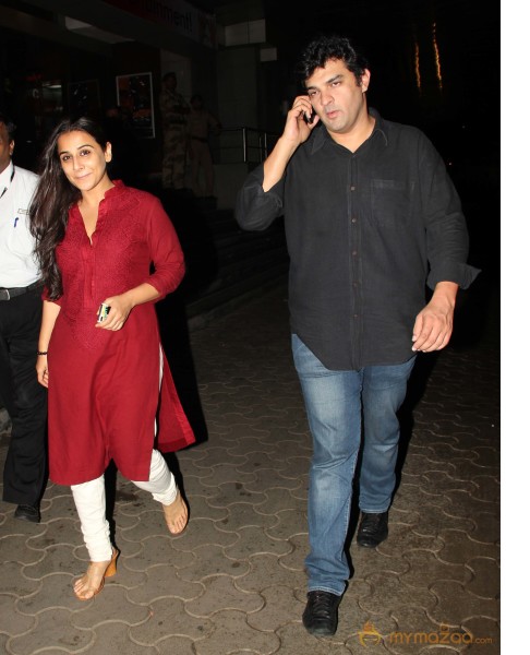 Vidya Balan Snapped At Special Screening of Ghanchakkar 