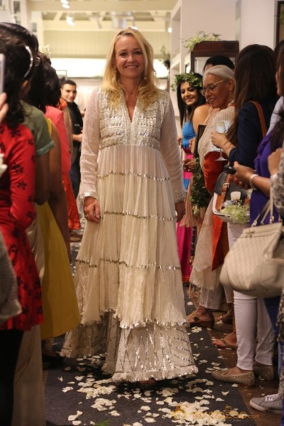 Wild Garden Tea Party Fashion Show Photos
