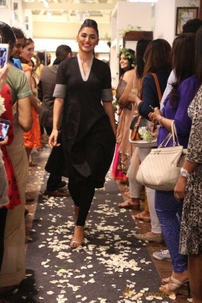 Wild Garden Tea Party Fashion Show Photos