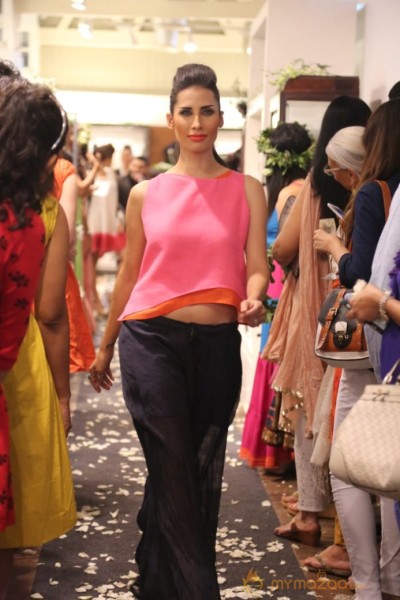 Wild Garden Tea Party Fashion Show Photos