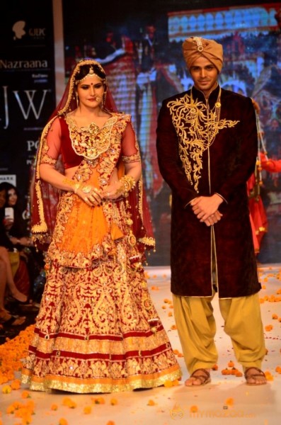 Zareen Khan at Iigj At Iijw 2014