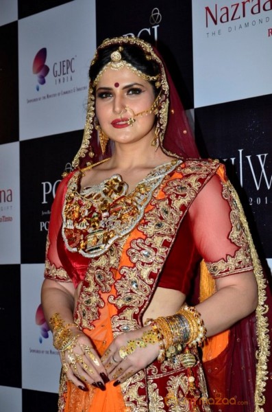 Zareen Khan at Iigj At Iijw 2014