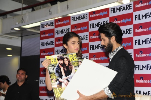 Alia Bhatt Saahid Kapoor Shaandaar Photos