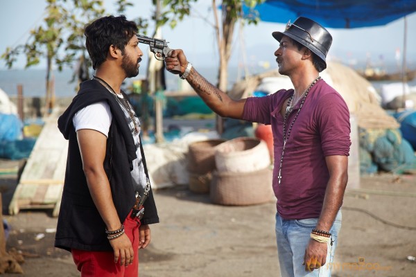 Dishkiyaaoon Movie Stills 