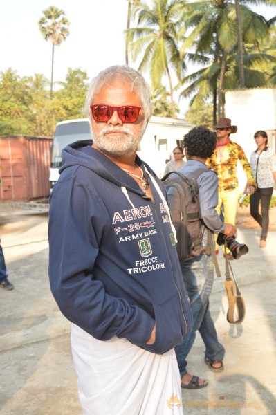 Gun Pe Done Movie Onlocation Photos 