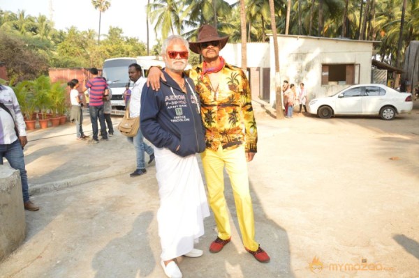 Gun Pe Done Movie Onlocation Photos 